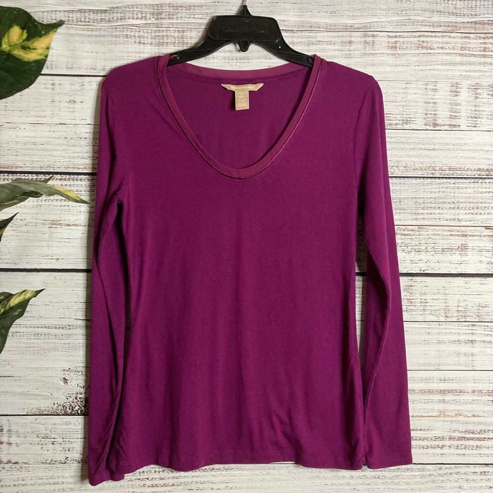 Was💲8! Banana Republic chiffon collared V-neck soft purple long sleeve